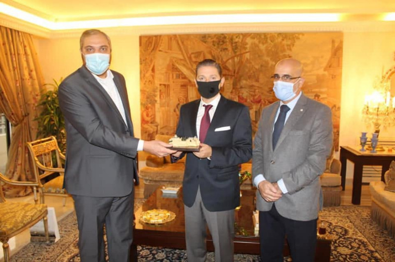 Depositphotos_3381924_original